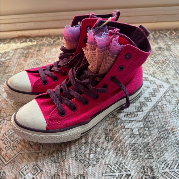 Kids Pink High-Top Sneakers-Size 3-Converse - Picture 2 of 6